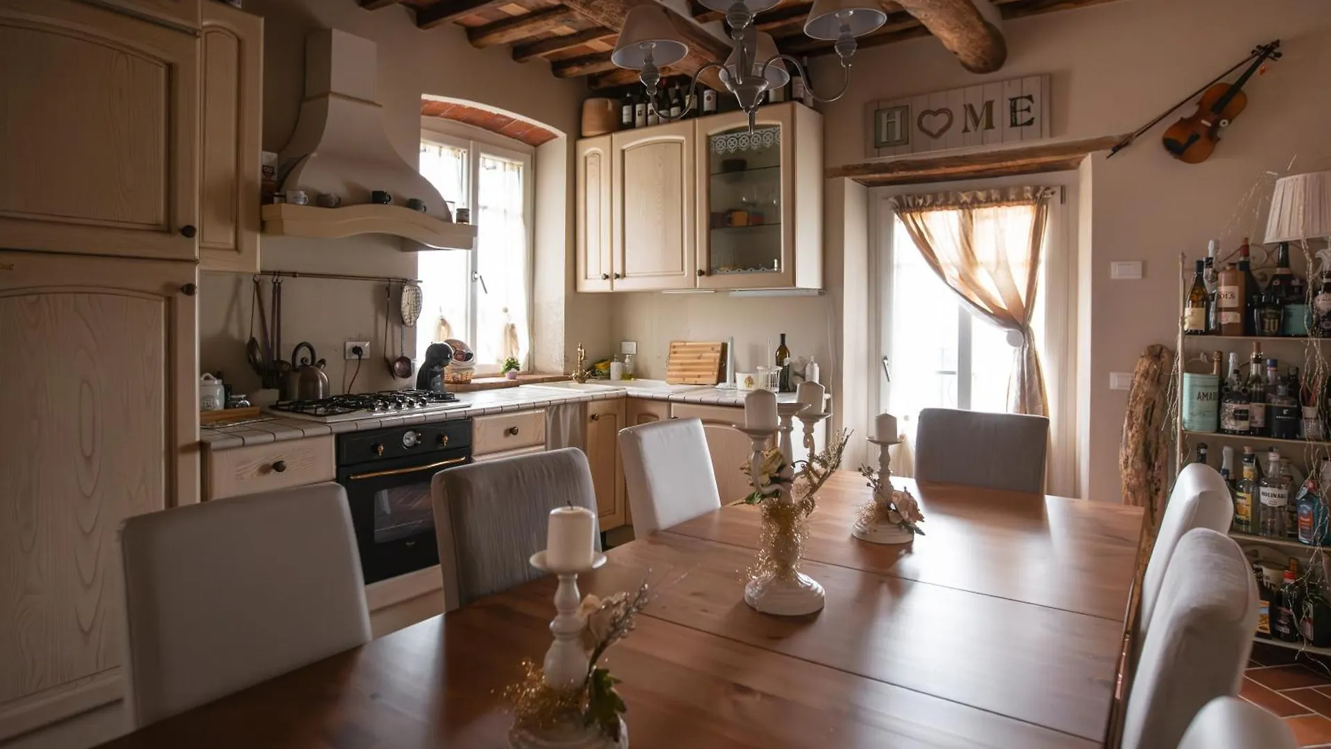 בית נופש Matraia Villa Lucetta, Emily, Pool, Fantastic View, Lucca